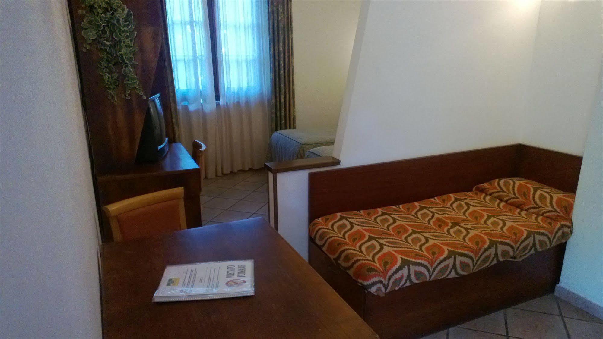 Tris Hotel Ορμπετέλλο Εξωτερικό φωτογραφία