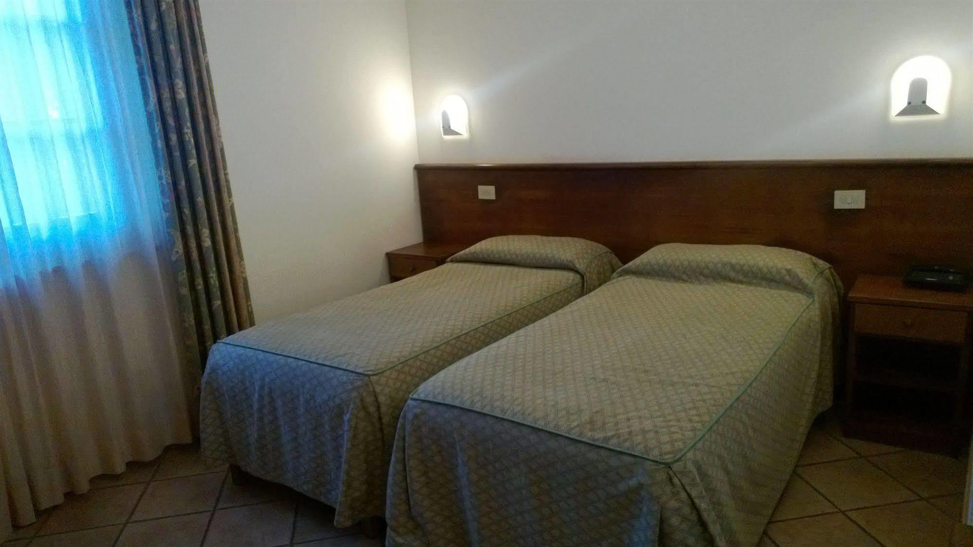 Tris Hotel Ορμπετέλλο Εξωτερικό φωτογραφία
